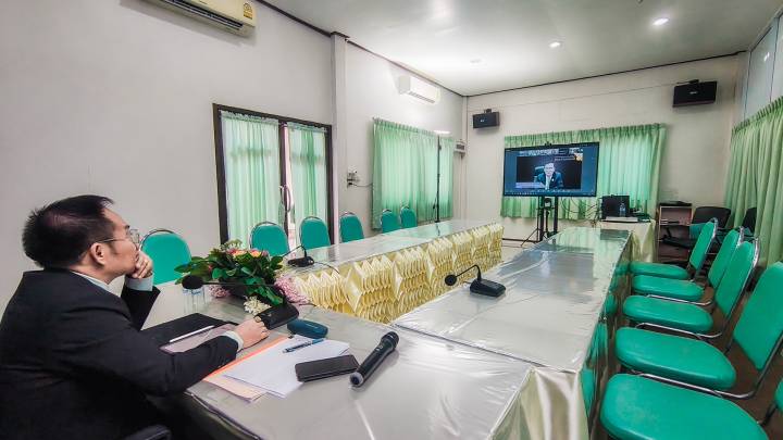 การประชุมผู้อำนวยการสำนักงานเขตพื้นที่การศึกษา ประจำเขตตรวจราชการที่ 18